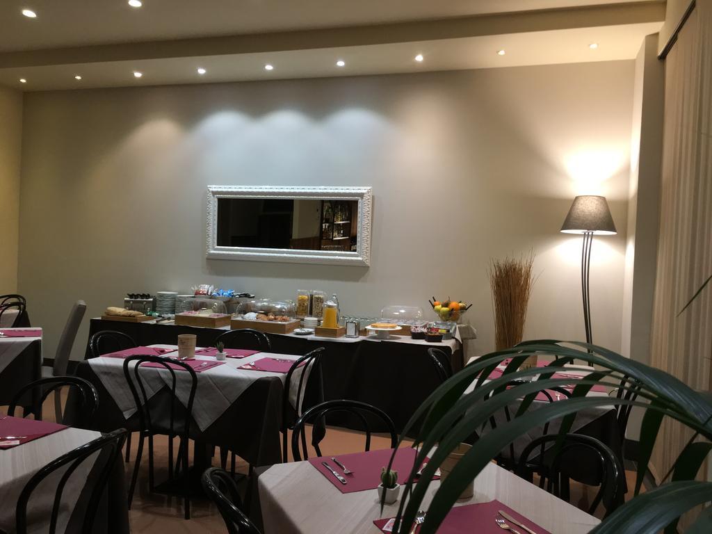 Hotel Est Piombino Exteriér fotografie