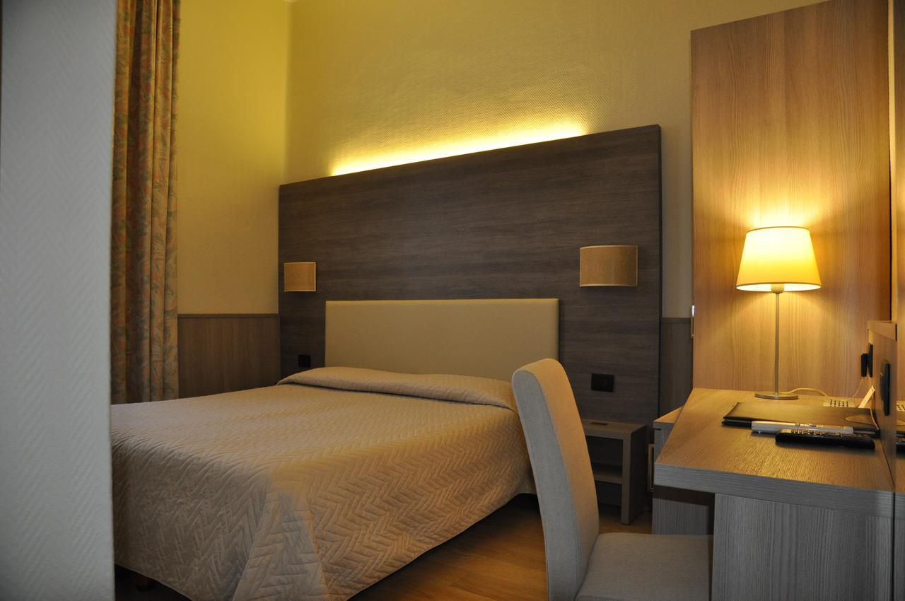Hotel Est Piombino Exteriér fotografie