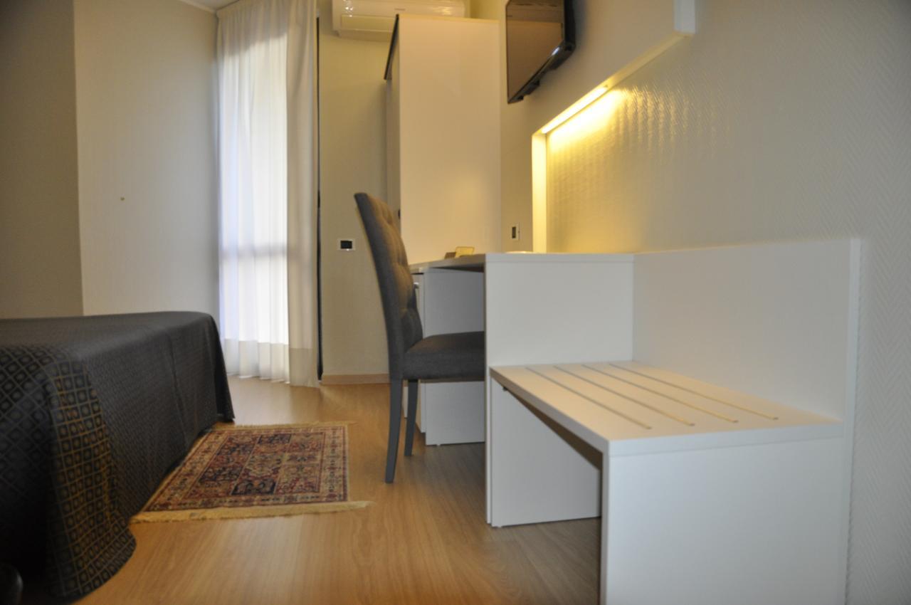 Hotel Est Piombino Exteriér fotografie