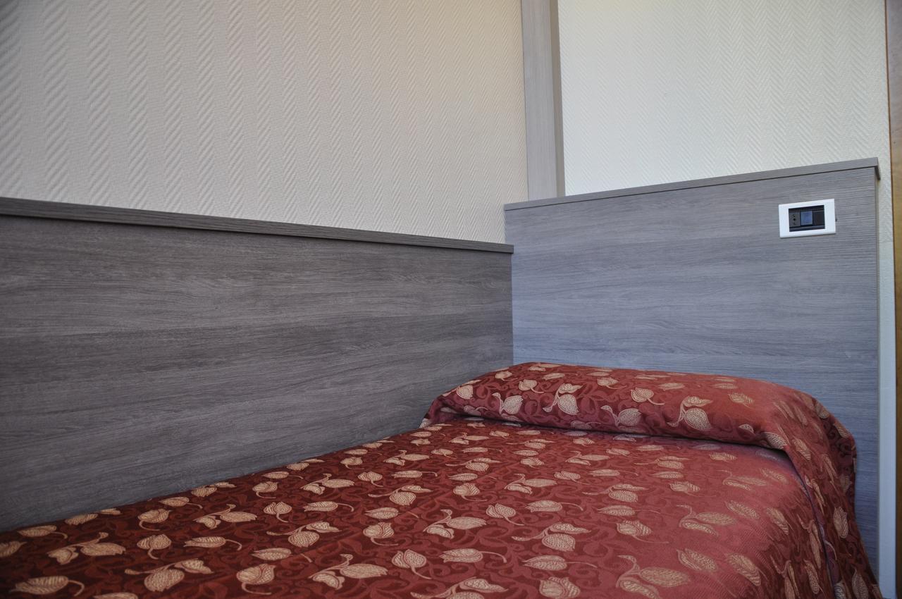 Hotel Est Piombino Exteriér fotografie