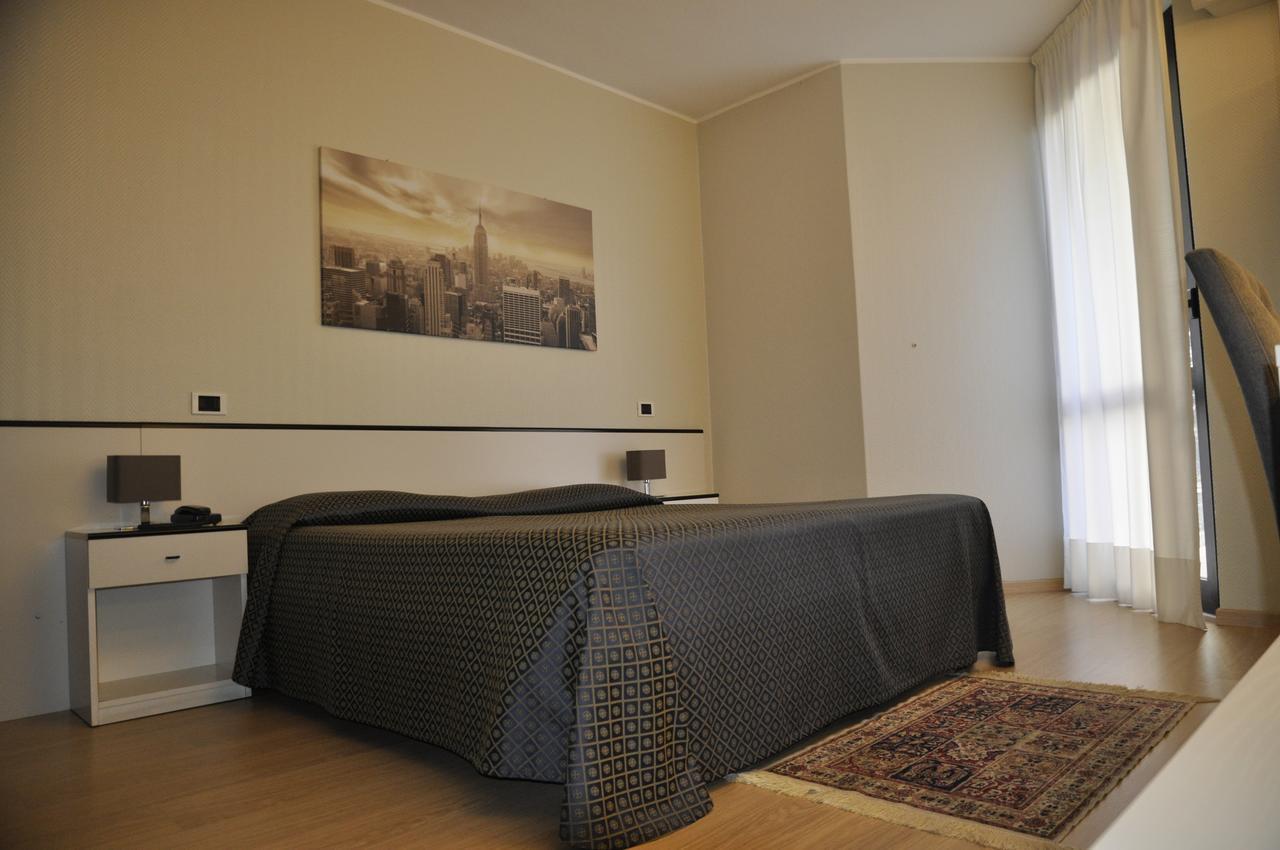 Hotel Est Piombino Exteriér fotografie
