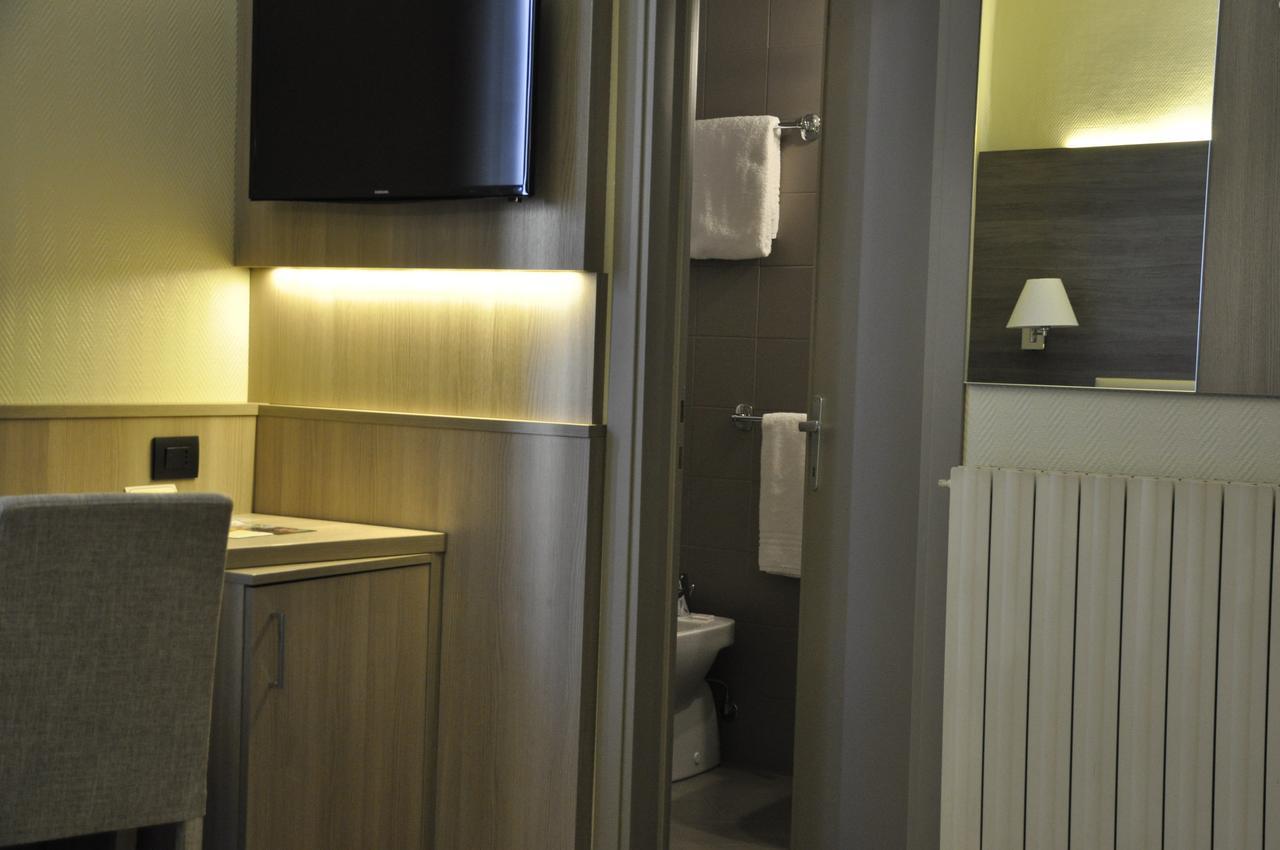 Hotel Est Piombino Exteriér fotografie